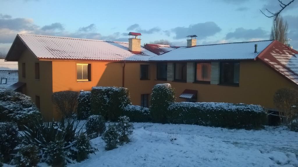Penzion U Slunce Jaromer Bagian luar foto