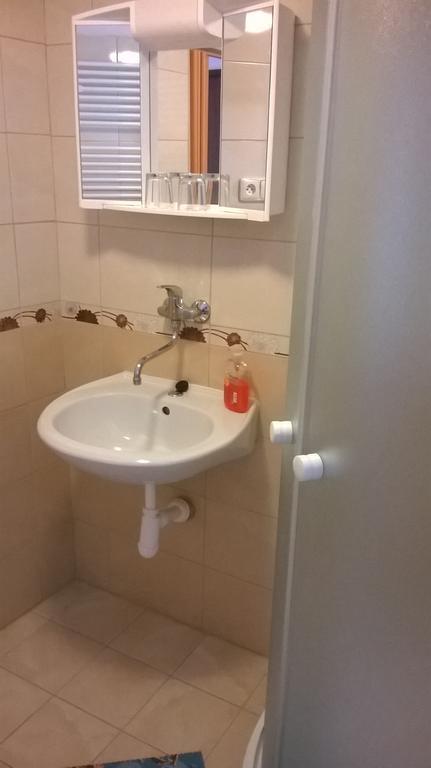 Penzion U Slunce Jaromer Ruang foto