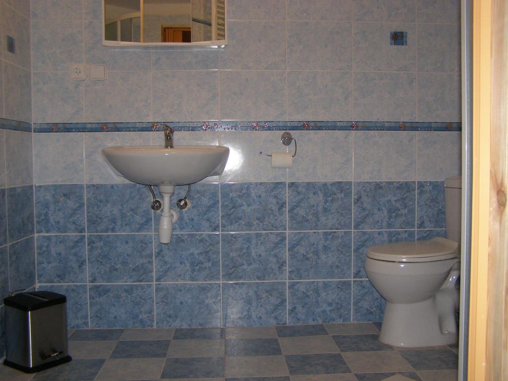 Penzion U Slunce Jaromer Ruang foto