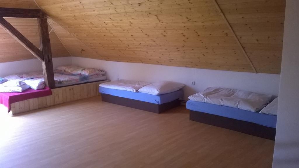 Penzion U Slunce Jaromer Ruang foto