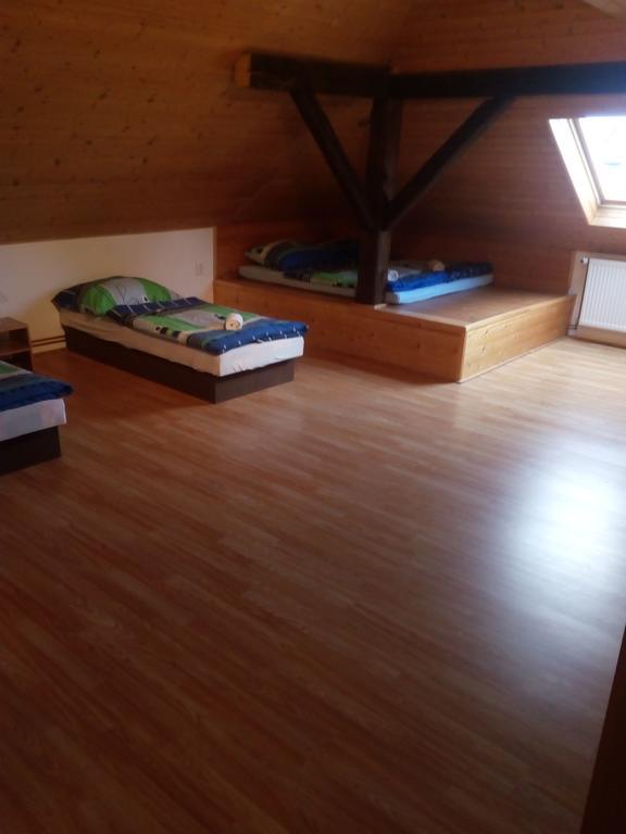 Penzion U Slunce Jaromer Bagian luar foto